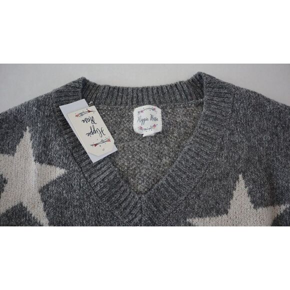 Hippie Rose Women's Sz S Gray/Ivory Stars Print V-Neck Pullover Sweater $49+ - Picture 3 of 4